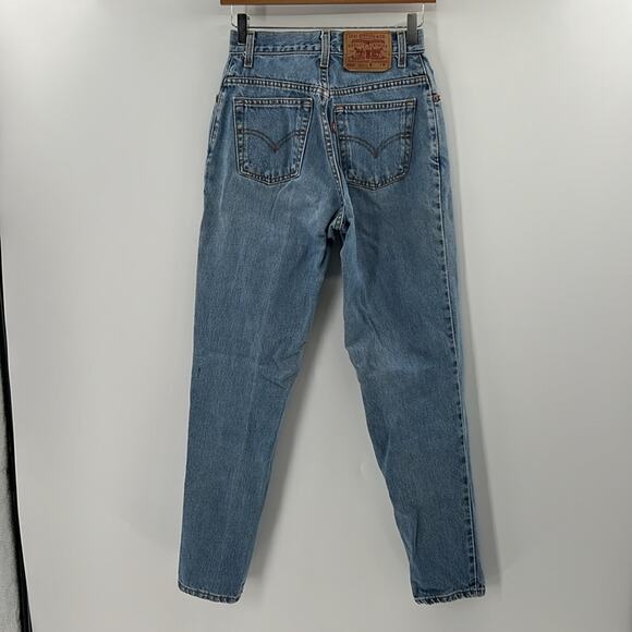 Levi's Women's Vintage 550 Relaxed FIt Tapered Leg Jeans - Light Wash - 4 - Picture 10 of 10